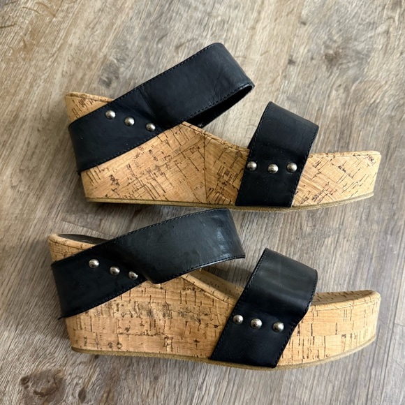 Rampage • Quandrey 2 Strap Wedge Sandals - Picture 1 of 10